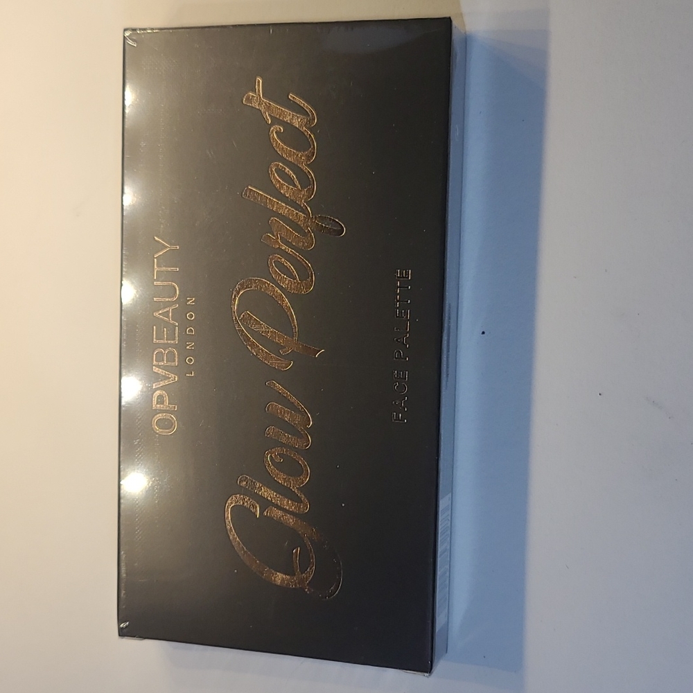 Opvbeauty glow perfect  face palette shade 1